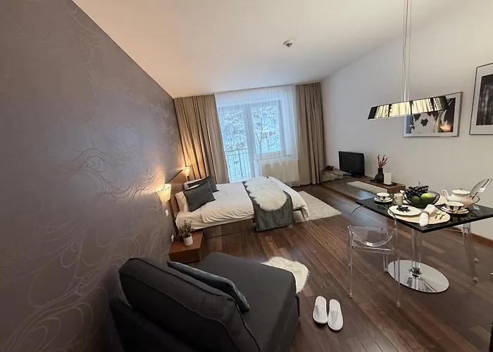 Deluxe Jasna デマノブスカ・ドリーナ