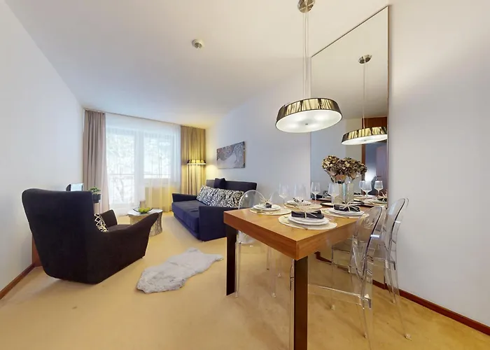 Deluxe Jasna デマノブスカ・ドリーナ